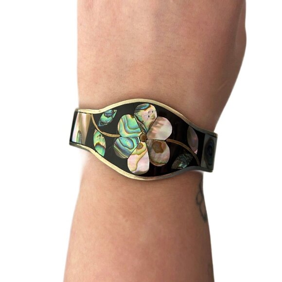 Floral Designed Onyx & Abalone Vintage Cuff Bracelet Made in Mexico - Picture 2 of 4